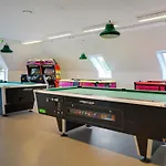Bosse - 2-3km From The Sea By Interhome