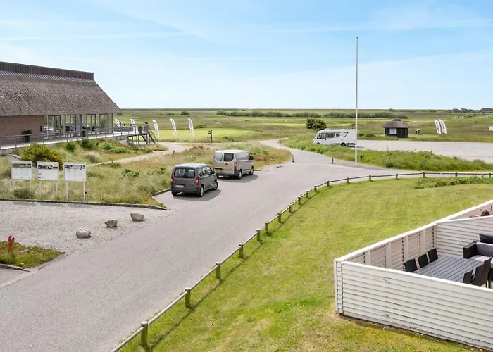 Bosse - 2-3km From The Sea By Interhome